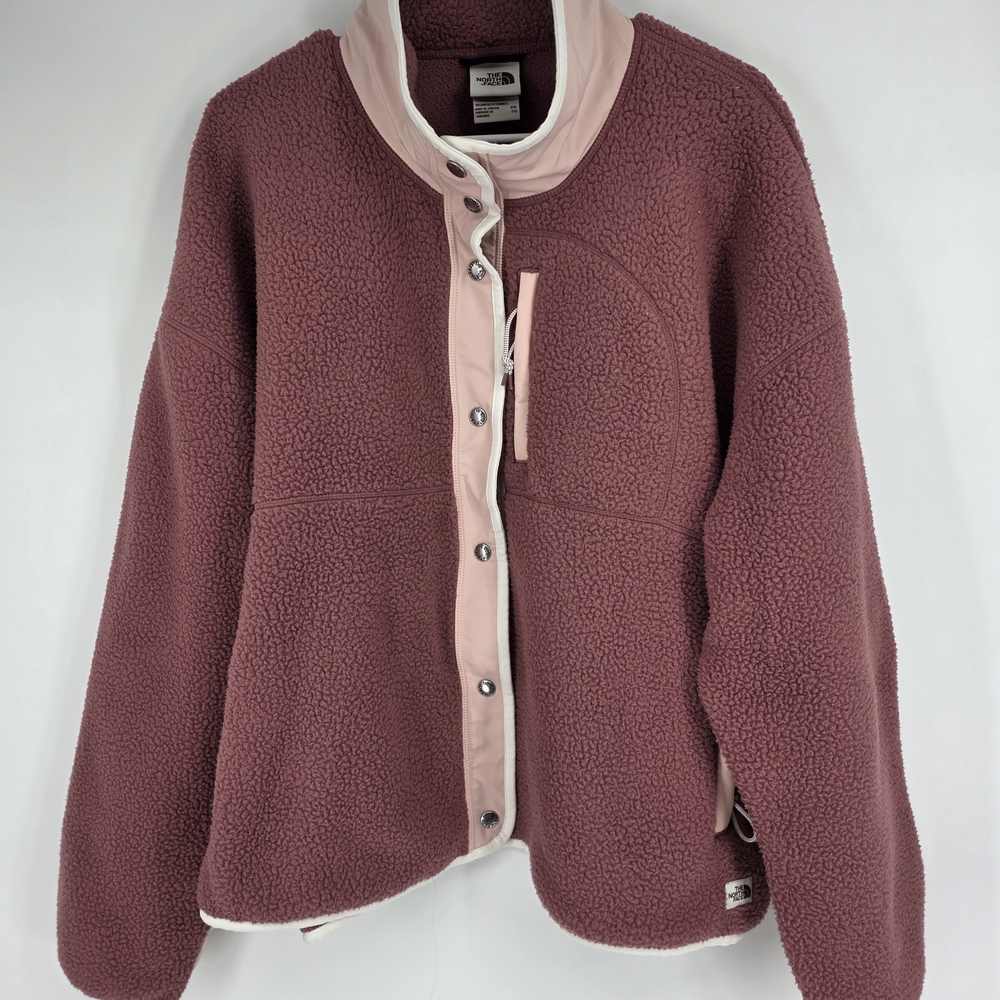 The North Face Women's Puffer Jacket - Mauve and Light Pink